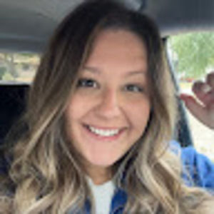 Meet your Posher, Alexis